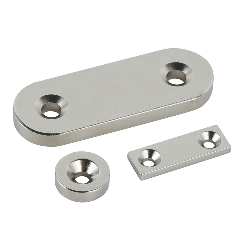 Egyedi alakú állandó mágnes